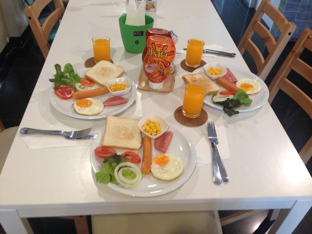 Eat-Ting Pansiyon Bang Sao Thong Dış mekan fotoğraf